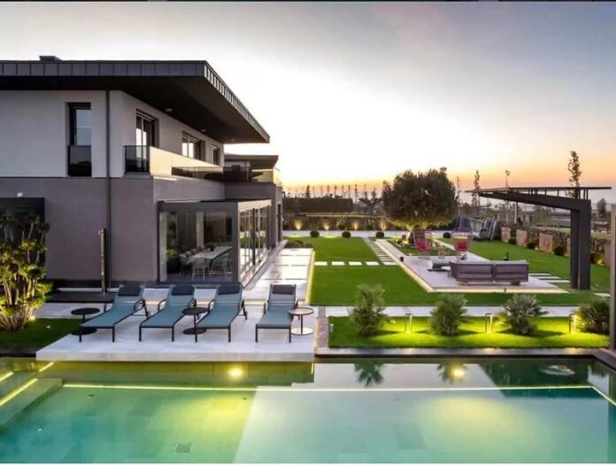 Buying a villa in Istanbul